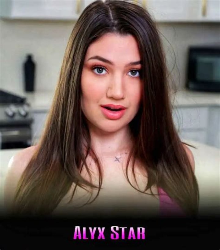Alyx Star Videos: Rising Star in the Digital Age