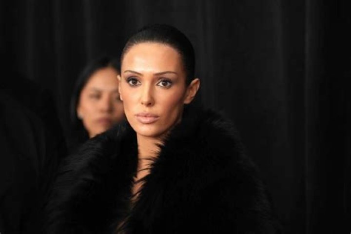 Bianca Censori Fake Breast: Unveiling the Truth Behind the Controversy
