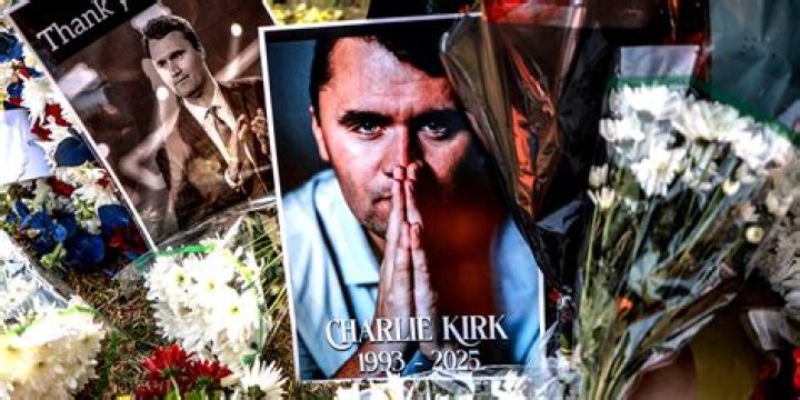 Who Is The Girl That Flashed Charlie Kirk? Unveiling the Story Behind the Spotlight